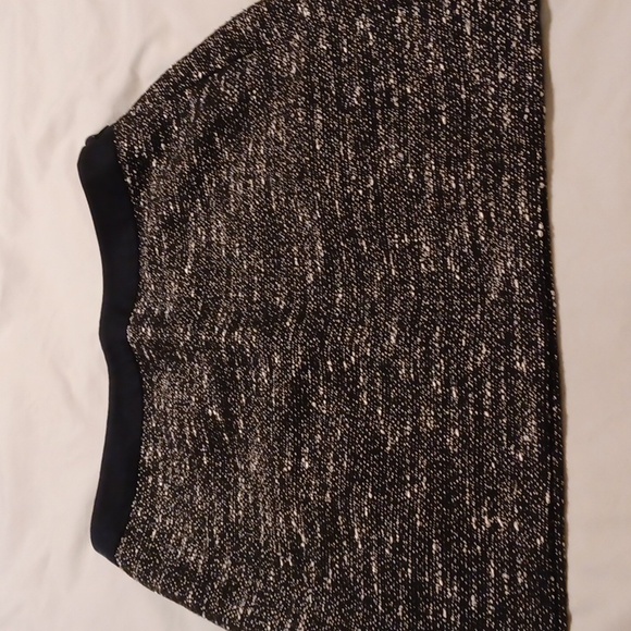 Banana Republic 6 petite skirt - Picture 1 of 5